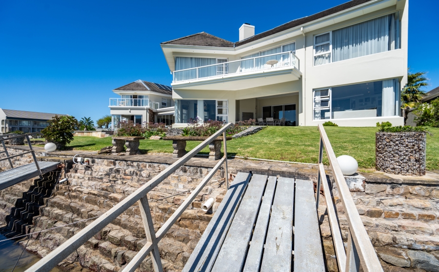 7 Bedroom Property for Sale in Royal Alfred Marina Eastern Cape